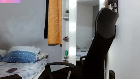 elizabeth_rizzo online show from January 13, 2025, 2:21 pm