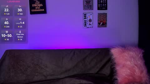 Elizabeth bolt    online show from January 31, 2026, 7:45 pm