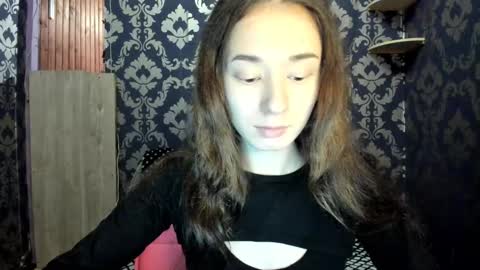 elizabethrice online show from December 8, 2024, 8:58 pm