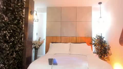   online show from April 14, 2026, 1:17 pm