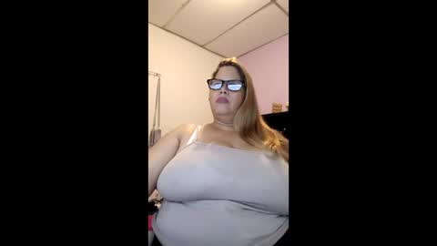 Snapshot of elizabethtaylor1 chatting on February 19, 2026, 11:12 pm Elizabeth online show from February 19, 2026, 11:12 pm