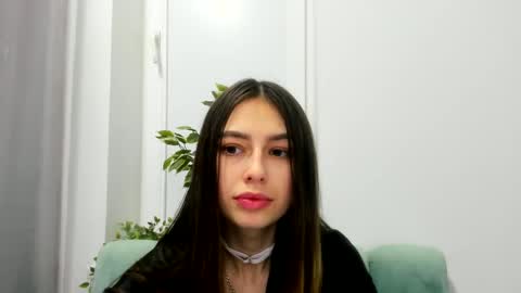 elizabethwall online show from January 22, 2025, 8:18 am