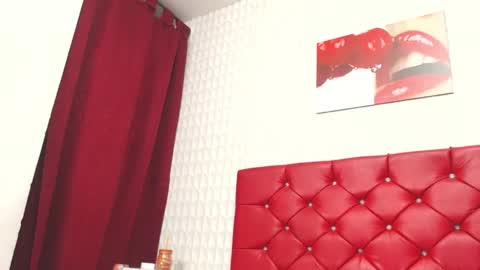 Snapshot of elizabetth_roman chatting on December 22, 2025, 7:44 pm elizabetth_roman online show from December 22, 2025, 7:44 pm