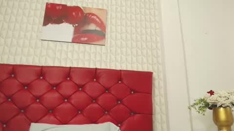 Snapshot of elizabetth_roman chatting on January 7, 2026, 8:11 pm elizabetth_roman online show from January 7, 2026, 8:11 pm