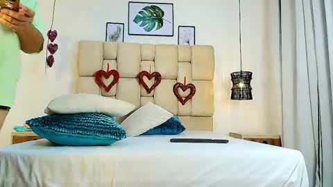 Eliza online show from September 29, 2025, 12:54 pm