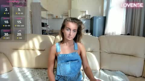 Eliz                               online show from September 10, 2025, 1:11 pm