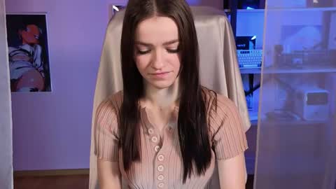 Snapshot of elizzza_ chatting on October 21, 2025, 5:19 am elizzza_ online show from October 21, 2025, 5:19 am