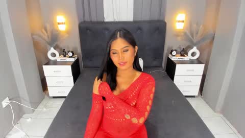 Ella online show from December 3, 2024, 5:55 pm