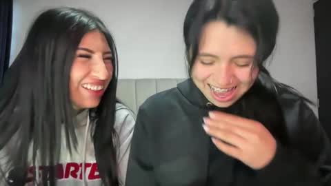 Ella  online show from November 12, 2025, 11:43 am