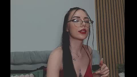 Chloe online show from December 14, 2025, 12:38 am