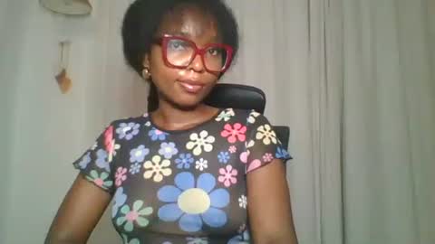 Ella online show from October 9, 2025, 2:31 am