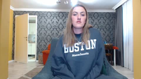 Ella  Max online show from January 14, 2025, 8:20 am