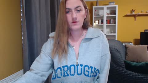 Ella  Max online show from January 17, 2025, 6:47 am