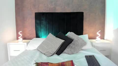 Ellaa Muller online show from January 18, 2025, 5:31 am