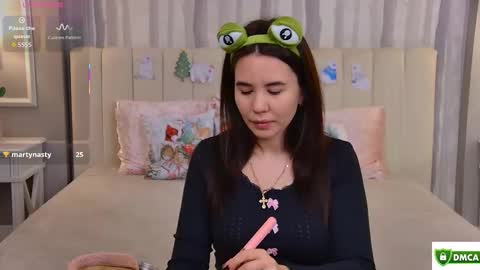 Ella online show from December 3, 2025, 4:20 am