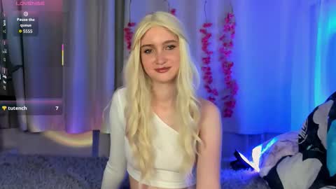 Ella online show from October 20, 2025, 3:45 pm