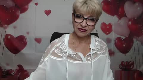 Snapshot of ellabonito chatting on April 18, 2026, 6:06 am EllaBonito online show from April 18, 2026, 6:06 am