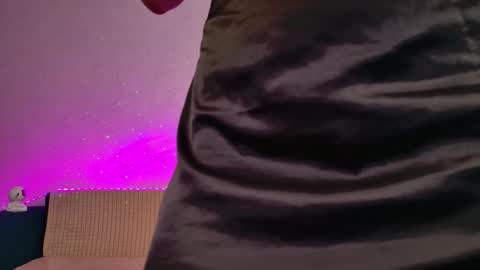 ellacanny online show from March 4, 2026, 5:13 am