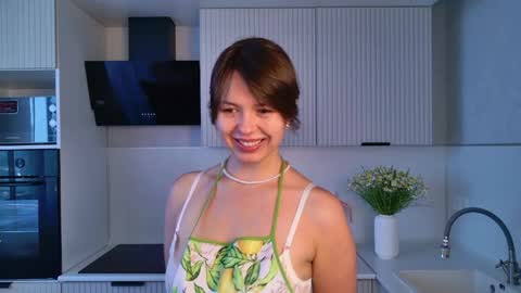 Snapshot of ellacanny chatting on May 27, 2026, 5:15 am ellacanny online show from May 27, 2026, 5:15 am