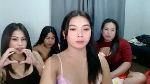 ELLAH online show from February 9, 2026, 6:39 am