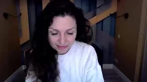 EllaLongs online show from February 28, 2026, 12:39 pm