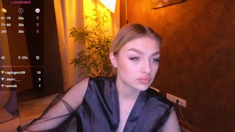 ellamilla online show from January 9, 2025, 8:45 am