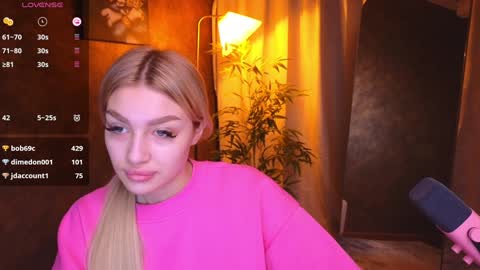 ellamilla online show from January 13, 2025, 5:33 am