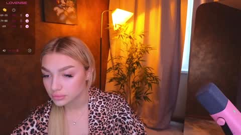 ellamilla online show from January 14, 2025, 9:35 am
