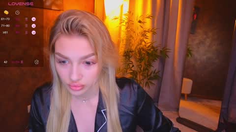 ellamilla online show from January 27, 2025, 8:51 am