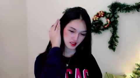 ELLA online show from September 19, 2025, 9:26 pm