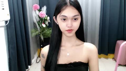ELLA online show from May 21, 2026, 3:30 pm