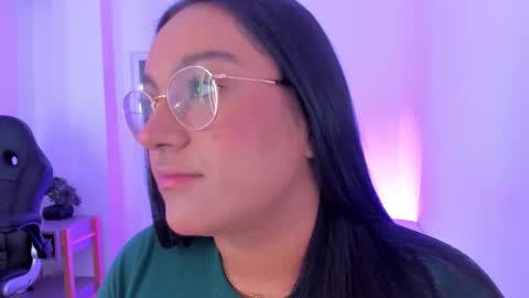 Ella online show from December 19, 2025, 12:12 pm