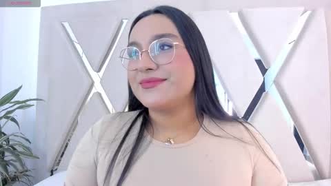 Snapshot of ellamontoya chatting on February 7, 2026, 12:09 pm Ella online show from February 7, 2026, 12:09 pm