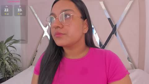 Snapshot of ellamontoya chatting on February 15, 2026, 1:20 pm Ella online show from February 15, 2026, 1:20 pm