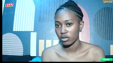 Ellanda Dolly online show from December 17, 2025, 3:34 am