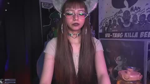 Snapshot of elle_uwu chatting on June 18, 2026, 12:00 am follow me on instagram . online show from June 18, 2026, 12:00 am