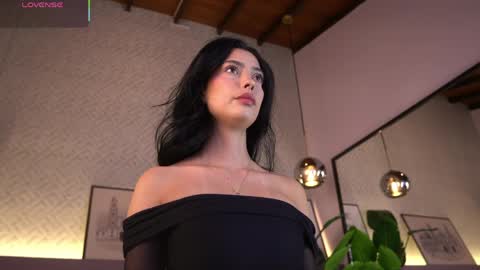 Snapshot of ellediane chatting on May 9, 2026, 11:54 pm Elle Diane online show from May 9, 2026, 11:54 pm