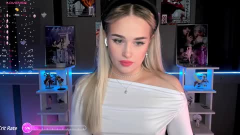 Snapshot of ellensoftt chatting on December 8, 2024, 5:33 pm Maria online show from December 8, 2024, 5:33 pm