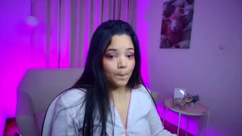 Snapshot of elli_snow chatting on November 26, 2025, 2:34 am elli_snow online show from November 26, 2025, 2:34 am