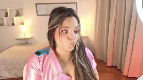 Snapshot of elli_snow chatting on December 14, 2025, 8:57 pm elli_snow online show from December 14, 2025, 8:57 pm