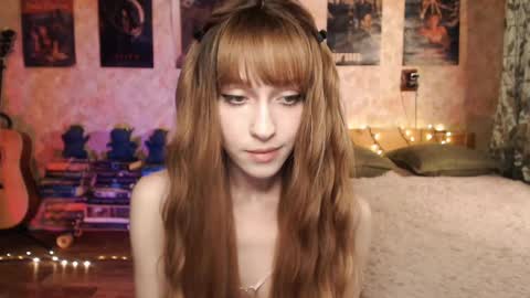 ellie_friendly online show from December 6, 2024, 2:46 am