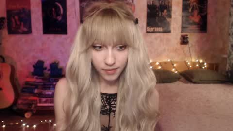 ellie_friendly online show from January 30, 2025, 12:06 pm