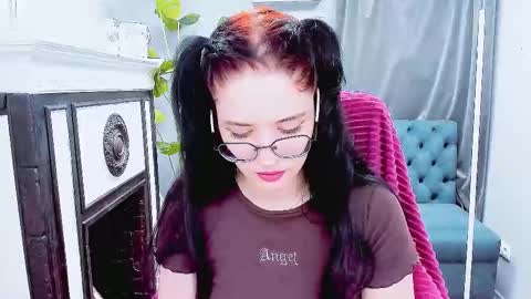 Snapshot of ellie_magic chatting on March 1, 2025, 2:34 pm ellie_magic online show from March 1, 2025, 2:34 pm