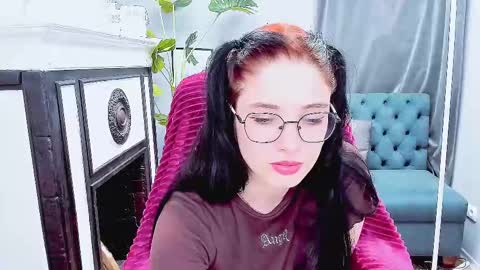 Snapshot of ellie_magic chatting on March 1, 2025, 8:42 pm ellie_magic online show from March 1, 2025, 8:42 pm