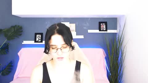 Snapshot of ellie_magic chatting on October 13, 2025, 12:38 pm ellie_magic online show from October 13, 2025, 12:38 pm