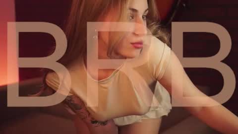 Snapshot of elliecutes chatting on February 9, 2026, 5:44 am elliecutes online show from February 9, 2026, 5:44 am