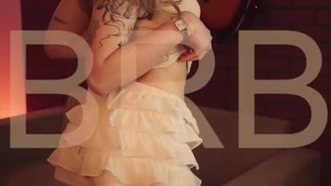 Snapshot of elliecutes chatting on March 2, 2026, 5:19 am elliecutes online show from March 2, 2026, 5:19 am