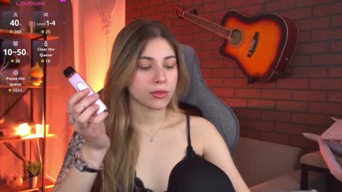 Snapshot of elliecutes chatting on March 2, 2026, 7:15 am elliecutes online show from March 2, 2026, 7:15 am