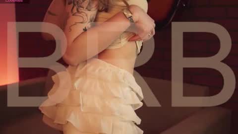 Snapshot of elliecutes chatting on March 3, 2026, 5:13 am elliecutes online show from March 3, 2026, 5:13 am