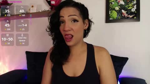 elliee1 online show from February 19, 2026, 12:23 pm